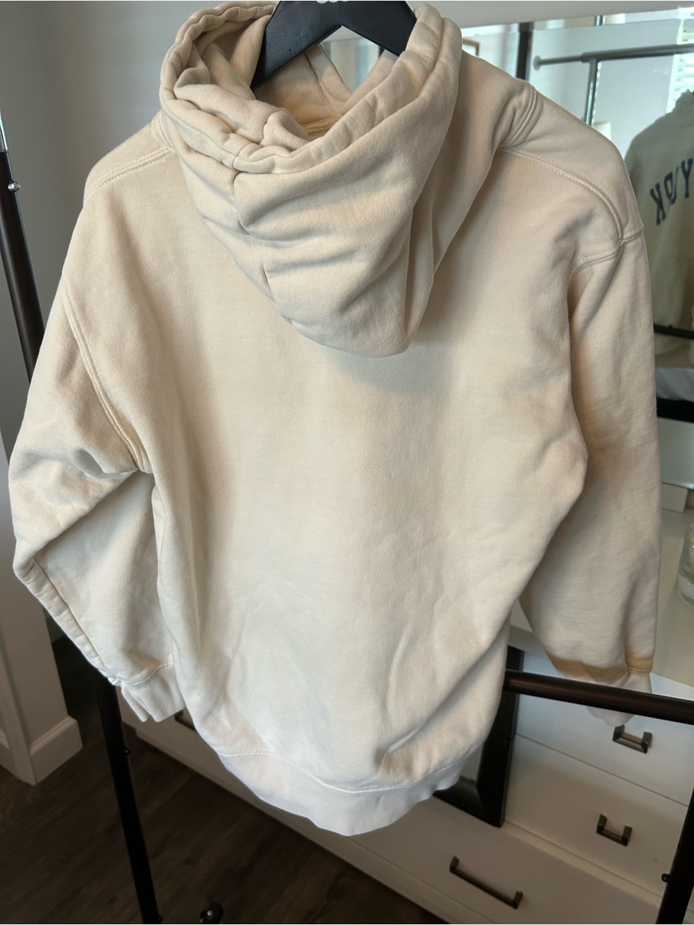 Cream 'New York' Pullover Hoodie with Arch Graphic - Picture 4 of 5